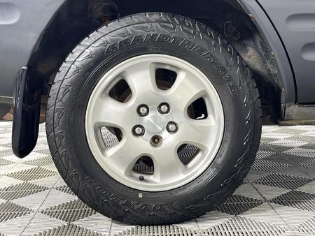 1996-Toyota-RAV4-5-dr_7