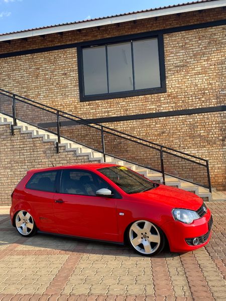 2012-Volkswagen-Polo-Vivo-16-GT-3-dr_1