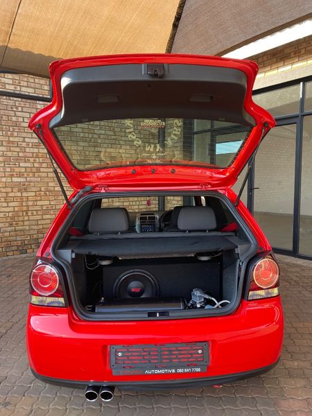 2012-Volkswagen-Polo-Vivo-16-GT-3-dr_7