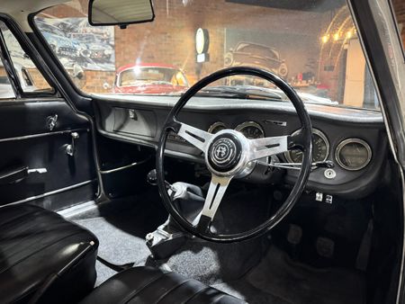 1964-Alfa-Romeo-Giulia-Sprint-GT_9
