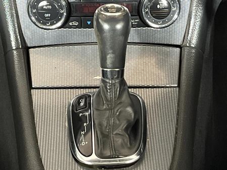 2004-Mercedes-Benz-CLK-320-Coupe-Auto_9