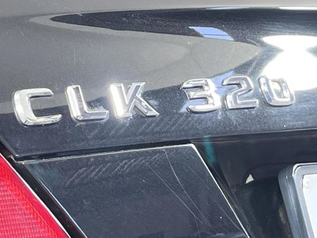 2004-Mercedes-Benz-CLK-320-Coupe-Auto_10
