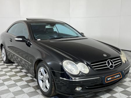 2004-Mercedes-Benz-CLK-320-Coupe-Auto_16