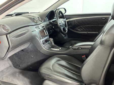 2004-Mercedes-Benz-CLK-320-Coupe-Auto_7