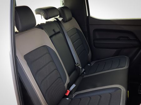 2025-Volkswagen-Amarok-30-TDI-V6-184kW-4Motion-Aventura-Auto-Double-Cab_11
