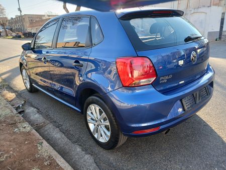 2022-Volkswagen-Polo-Vivo-14-Trendline-5-dr_9