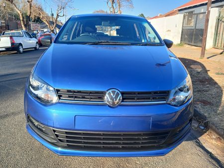 2022-Volkswagen-Polo-Vivo-14-Trendline-5-dr_2