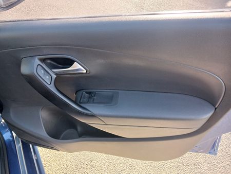 2022-Volkswagen-Polo-Vivo-14-Trendline-5-dr_3