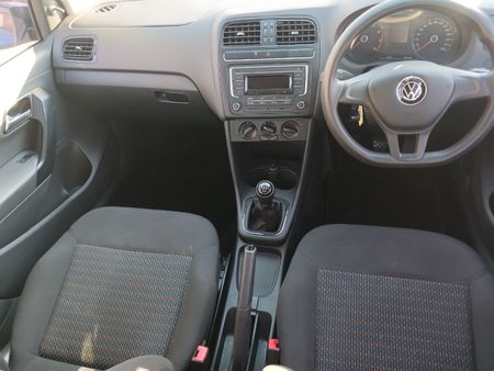 2022-Volkswagen-Polo-Vivo-14-Trendline-5-dr_5