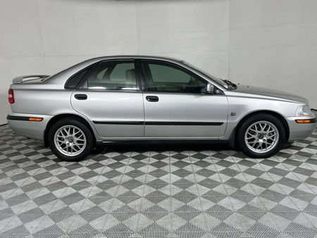 2002-Volvo-S40-T4-Auto_16