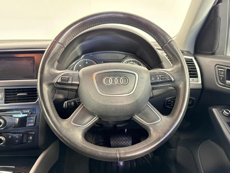 2013-Audi-Q5-20-TDI-quattro-Auto_12