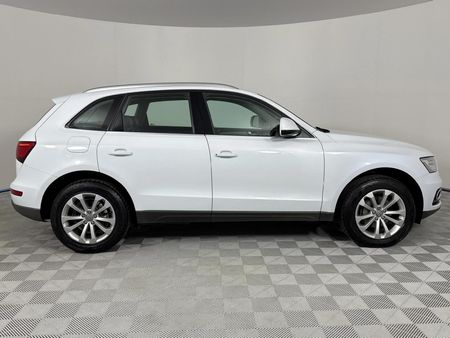 2013-Audi-Q5-20-TDI-quattro-Auto_17