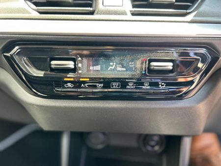 2026-Suzuki-Swift-12-GL_10
