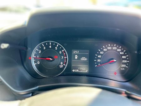 2026-Suzuki-Swift-12-GL_14