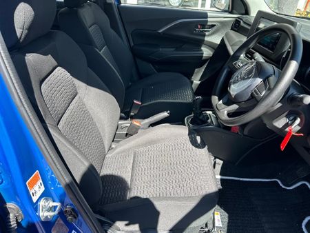 2026-Suzuki-Swift-12-GL_15