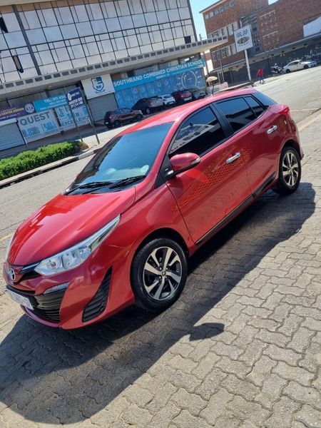 2019-Toyota-Yaris-AUTO_2