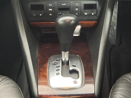 2004-Audi-A6-24-Auto_10
