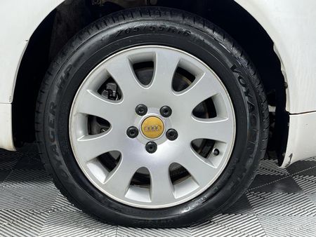 2004-Audi-A6-24-Auto_4