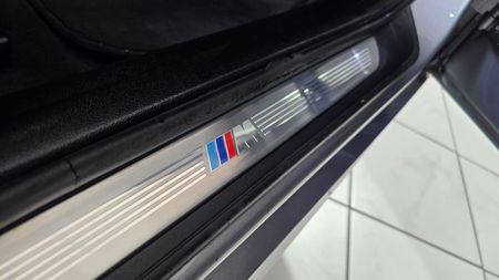 2011-BMW-3-Series-320i-E90-Auto-M-Sport_20