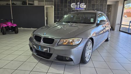 2011-BMW-3-Series-320i-E90-Auto-M-Sport_3
