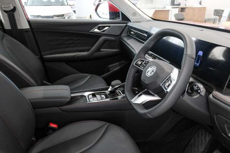 2026-MG-HS-20T-Lux-Auto_14