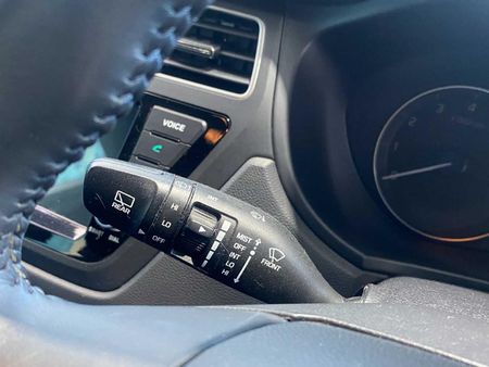 2021-Hyundai-i20-14-Active_17