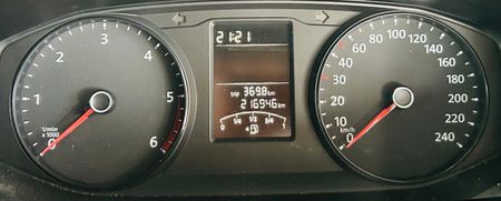 2017-Volkswagen-Transporter-T6-20-TDI-75kW-LWB_9
