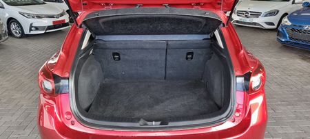 2019-Mazda-3-16-Dynamic_2