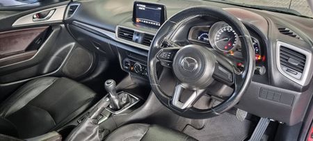 2019-Mazda-3-16-Dynamic_4
