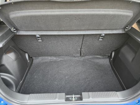 2026-Suzuki-Swift-12-GL_12