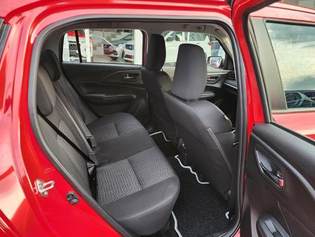 2026-Suzuki-Swift-12-GL-Auto_16
