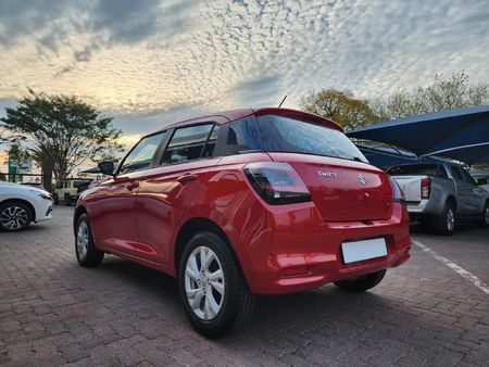 2026-Suzuki-Swift-12-GL-Auto_4
