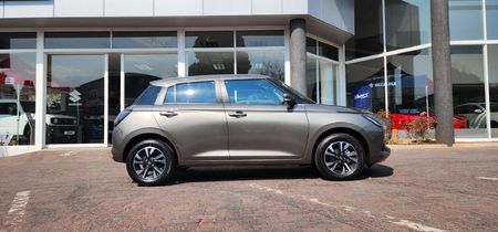 2026-Suzuki-Swift-12-GLX_7
