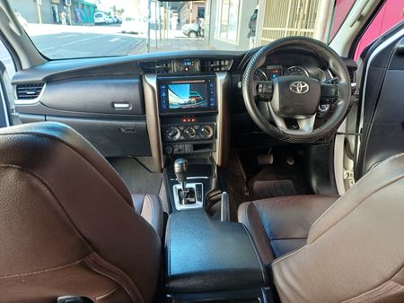 2018-Toyota-Fortuner-24-GD-6-4x4-Auto_13