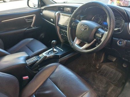 2018-Toyota-Fortuner-24-GD-6-4x4-Auto_15