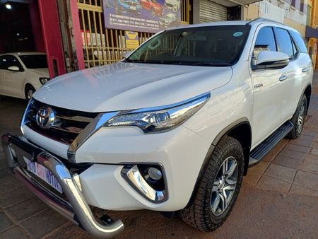 2018-Toyota-Fortuner-24-GD-6-4x4-Auto_1