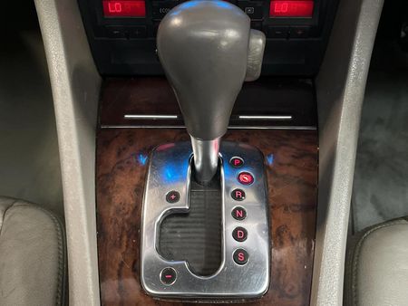 2005-Audi-A4-20-TFSI-Auto_10