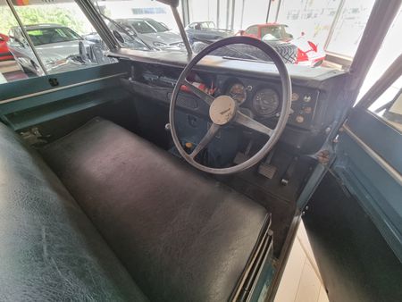 1974-Land-Rover-Series-123-109-88-in-SWB-Regular_10