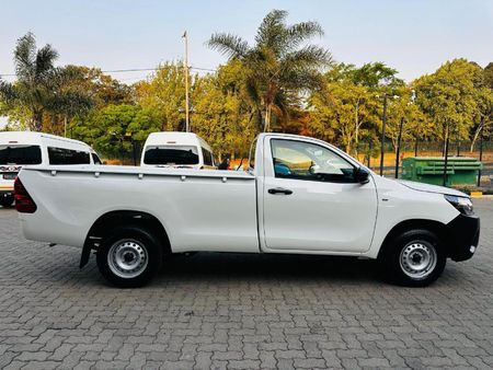 2026-Toyota-Hilux-20-VVTi-Single-Cab_9