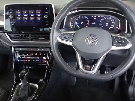 2024-Volkswagen-T-Roc-20-TSI-4M-R-Line-Auto_10