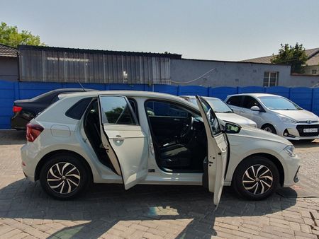 2024-Volkswagen-Polo-VW-POLO-9-TSI-LIFE-10_6