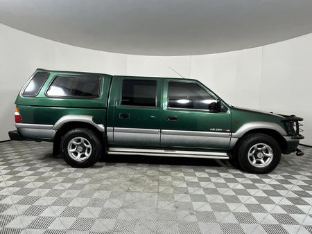 2001-Isuzu-KB-280-DT-LX-4x2-Double-Cab_17