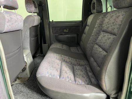 2001-Isuzu-KB-280-DT-LX-4x2-Double-Cab_3