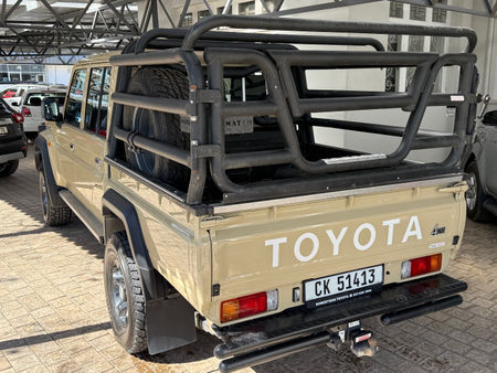 2025-Toyota-Land-Cruiser-79-2025-TOYOTA-LC79-DC-4X4-AUTO-DONT-MISS-OUT-R999_10