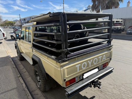 2025-Toyota-Land-Cruiser-79-2025-TOYOTA-LC79-DC-4X4-AUTO-DONT-MISS-OUT-R999_3