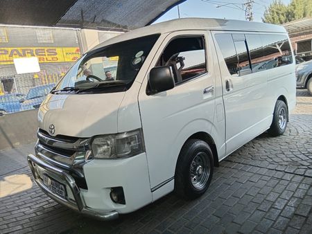 2014-Toyota-Quantum-25-D4D-Manual_0