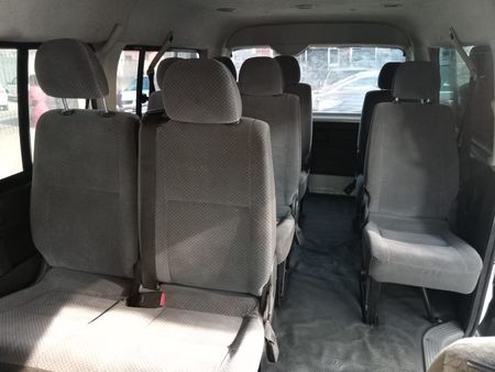 2014-Toyota-Quantum-25-D4D-Manual_10
