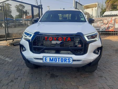 2025-Toyota-Hilux-24-GD-6-SRX-4x4-Auto-Double-Cab_1