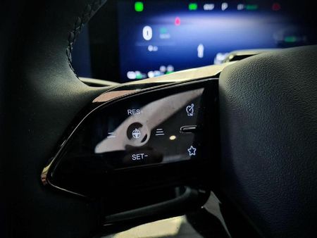2026-Omoda-C9-20T-Explore-AWD_16