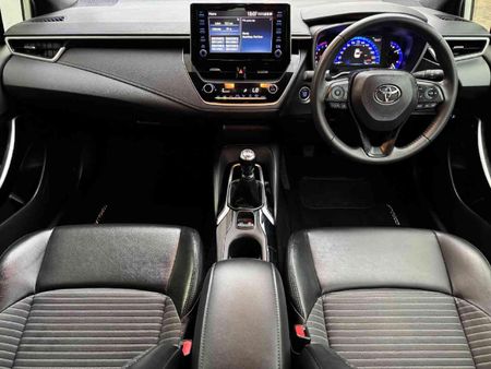 2021-Toyota-Corolla-20-XR_6